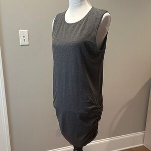 Lululemon EUC Sleeveless Gray Dress with ruched sides size 10